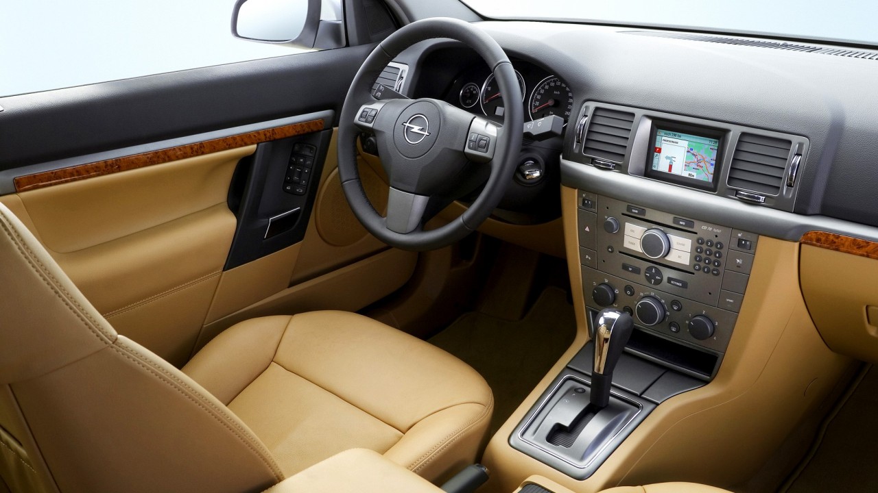 ¿Cómo se aplica el “freno motor” en un coche automático?